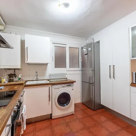 Tranquilo Con Wifi Y Cercano Al Metro Bilbau