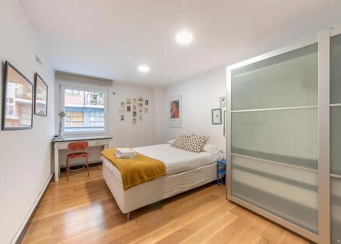 Tranquilo Con Wifi Y Cercano Al Metro Bilbau